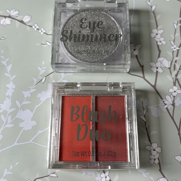 Eye Shimmer & Blush Duo Small palettes  by groovi beauty Bundled. New and sealed - Picture 3 of 6